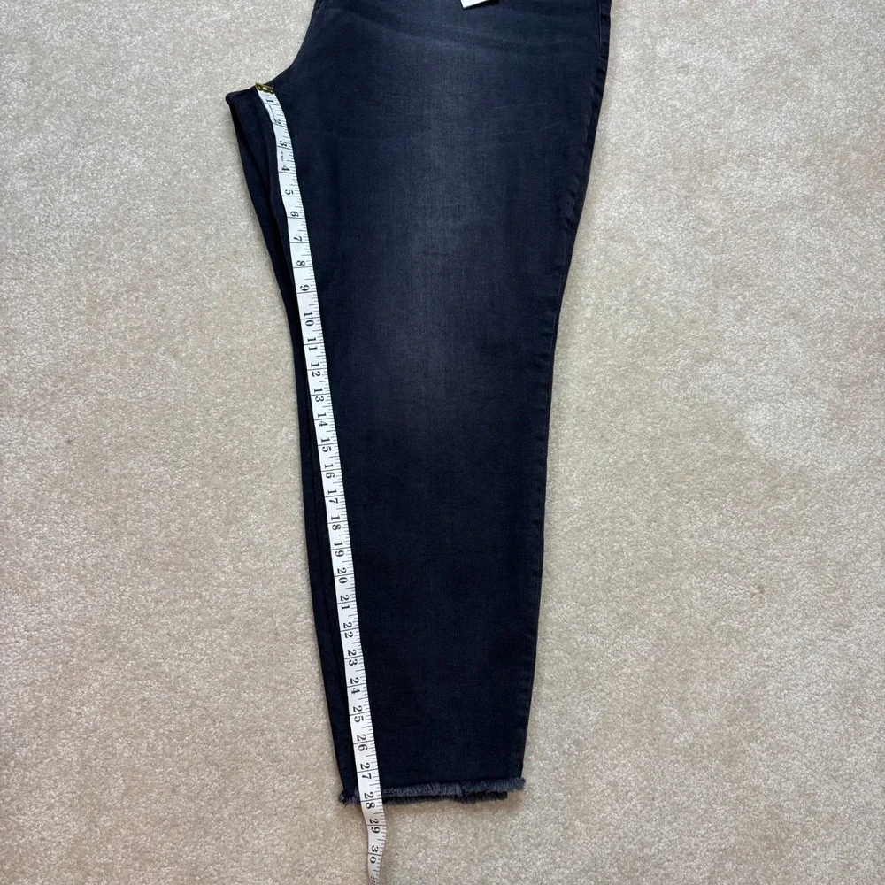 GOOD AMERICAN Good Legs Black Sculpting Skinny Jeans Plus Size 28 - 32 NEW‎